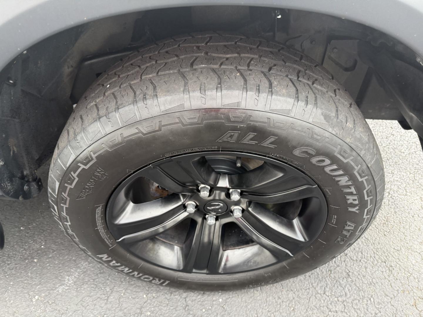 2021 Gray Ram 1500 Warlock (1C6RR7GG2MS) with an 3.6L V6 DOHC 24V FFV engine, 8A transmission, located at 8464 Route 219, Brockway, PA, 15824, (814) 265-1330, 41.226871, -78.780518 - Warlock package with 20' alloys, 4x4, air condition, power windows and locks, very clean and well taken care of. This Ram truck is serviced and ready to go, priced well below retail value.- Photo#17