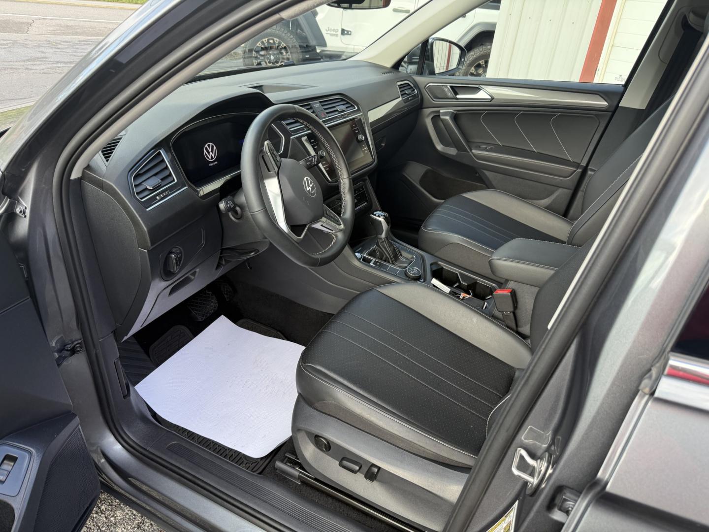 2024 Gray Volkswagen Tiguan SE 4Motion (3VV2B7AX1RM) with an 2.0L L4 DOHC 16V TURBO engine, 8A transmission, located at 8464 Route 219, Brockway, PA, 15824, (814) 265-1330, 41.226871, -78.780518- Photo#2