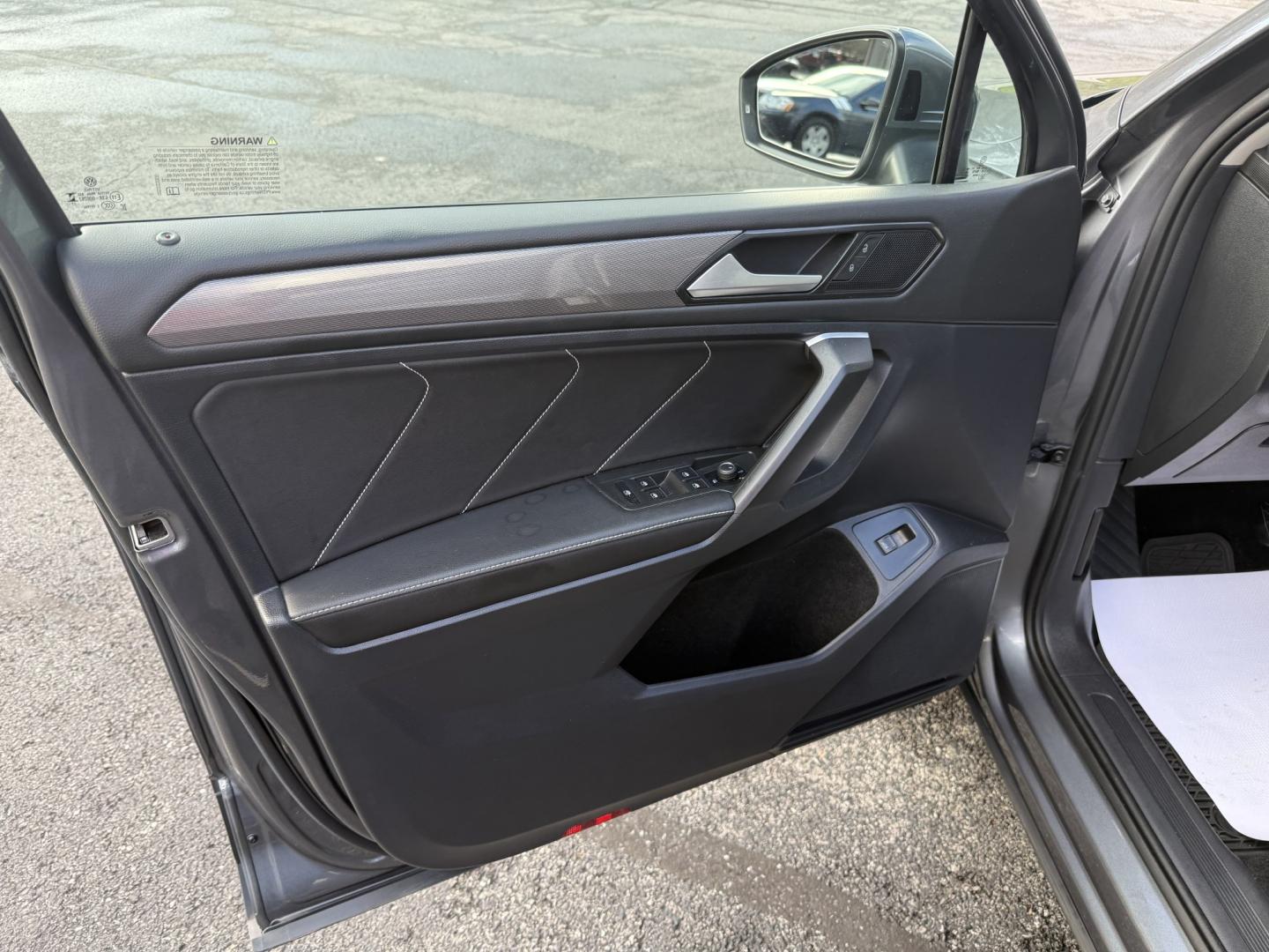 2024 Gray Volkswagen Tiguan SE 4Motion (3VV2B7AX1RM) with an 2.0L L4 DOHC 16V TURBO engine, 8A transmission, located at 8464 Route 219, Brockway, PA, 15824, (814) 265-1330, 41.226871, -78.780518- Photo#3