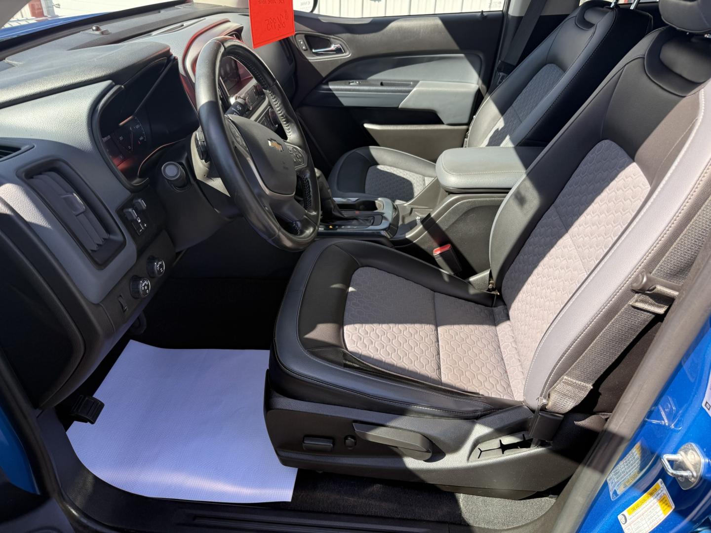 2021 Blue Chevrolet Colorado Z71 Crew Cab Long Box 4WD (1GCGTDEN8M1) with an 3.6L V6 DOHC 24V GAS engine, 6A transmission, located at 8464 Route 219, Brockway, PA, 15824, (814) 265-1330, 41.226871, -78.780518 - Freshly traded in, and in very nice condition. Stop in and check out this 2021 Chevrolet Colorado Crew Cab Z71 4x4 with V6, power seat and heated front seats, hitch, well equipped and ONLY 75000 miles This truck is serviced up and comes with a nice warranty. Priced well under retail value. Stop in a- Photo#5
