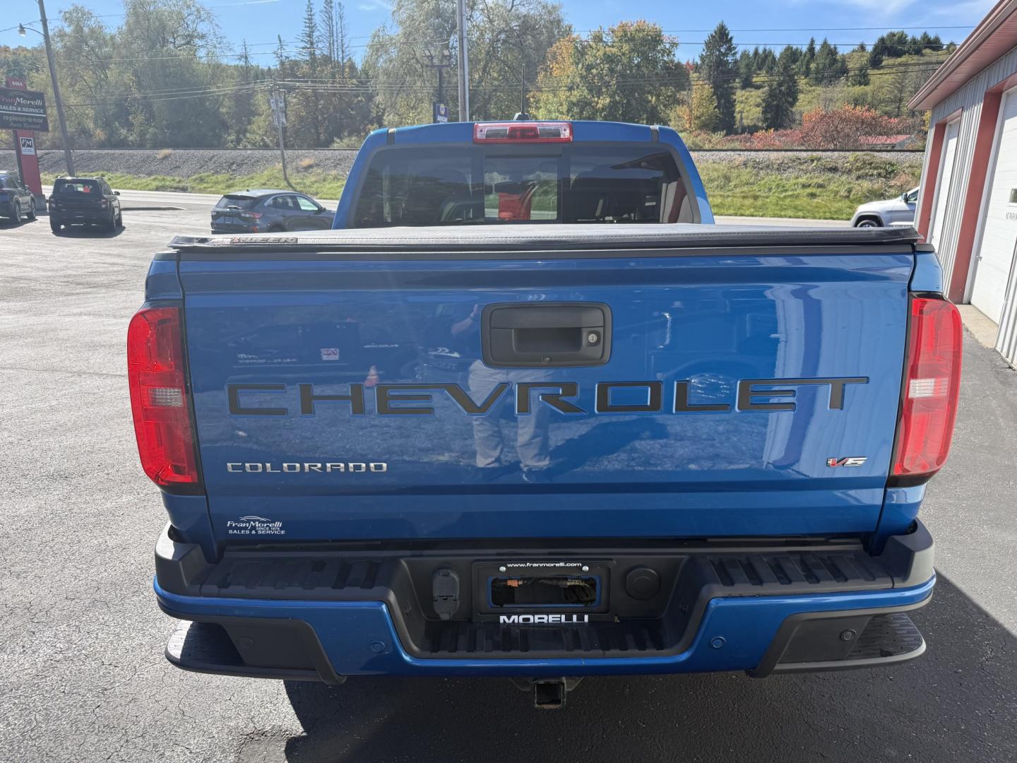 2021 Blue Chevrolet Colorado Z71 Crew Cab Long Box 4WD (1GCGTDEN8M1) with an 3.6L V6 DOHC 24V GAS engine, 6A transmission, located at 8464 Route 219, Brockway, PA, 15824, (814) 265-1330, 41.226871, -78.780518 - Freshly traded in, and in very nice condition. Stop in and check out this 2021 Chevrolet Colorado Crew Cab Z71 4x4 with V6, power seat and heated front seats, hitch, well equipped and ONLY 75000 miles This truck is serviced up and comes with a nice warranty. Priced well under retail value. Stop in a- Photo#12
