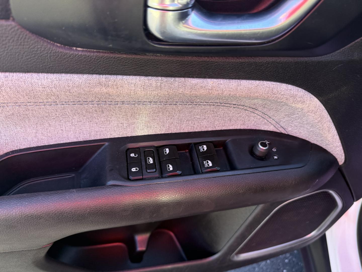 2024 White Jeep Compass Sport (3C4NJDAN8RT) with an 2.0L L4 DOHC 16V TURBO engine, 9A transmission, located at 8464 Route 219, Brockway, PA, 15824, (814) 265-1330, 41.226871, -78.780518 - Great vehicle for a great price! Stop in and see the Morelli boys on this 2024 Jeep Compass Sport 4wd with cloth interior, air condition, power windows and locks, factory wheels, and ONLY 32000 miles. This Jeep is serviced with new brakes and comes with remaining factory warranty. Great price, this- Photo#4