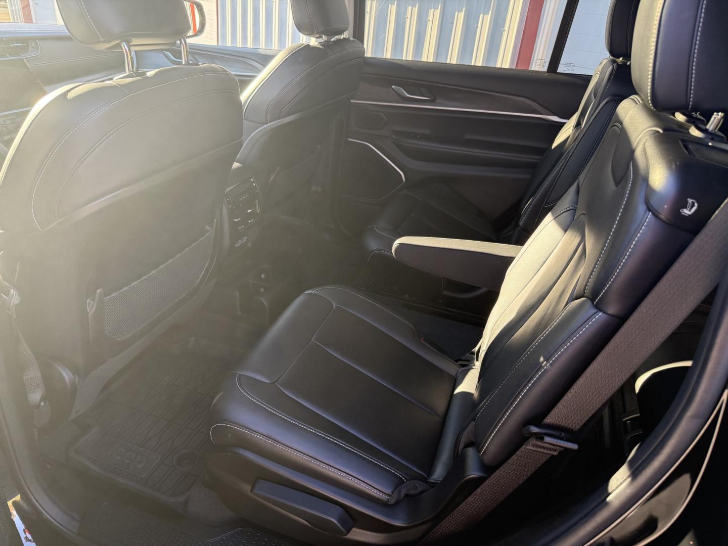 2022 Black Jeep Grand Cherokee Limited 4WD (1C4RJKBG1N8) with an 3.6L V6 DOHC 24V engine, 8A transmission, located at 8464 Route 219, Brockway, PA, 15824, (814) 265-1330, 41.226871, -78.780518 - Sharp looking 2022 Jeep Grand Cherokee L Limited with V6, leather interior, power/heated front seats, quad seating, navigation, pano roof, back up camera, power rear hatch and much more. This Jeep is serviced up, new inspection, and comes with a warranty. Stop in and see the Morelli boys on this Jee- Photo#8