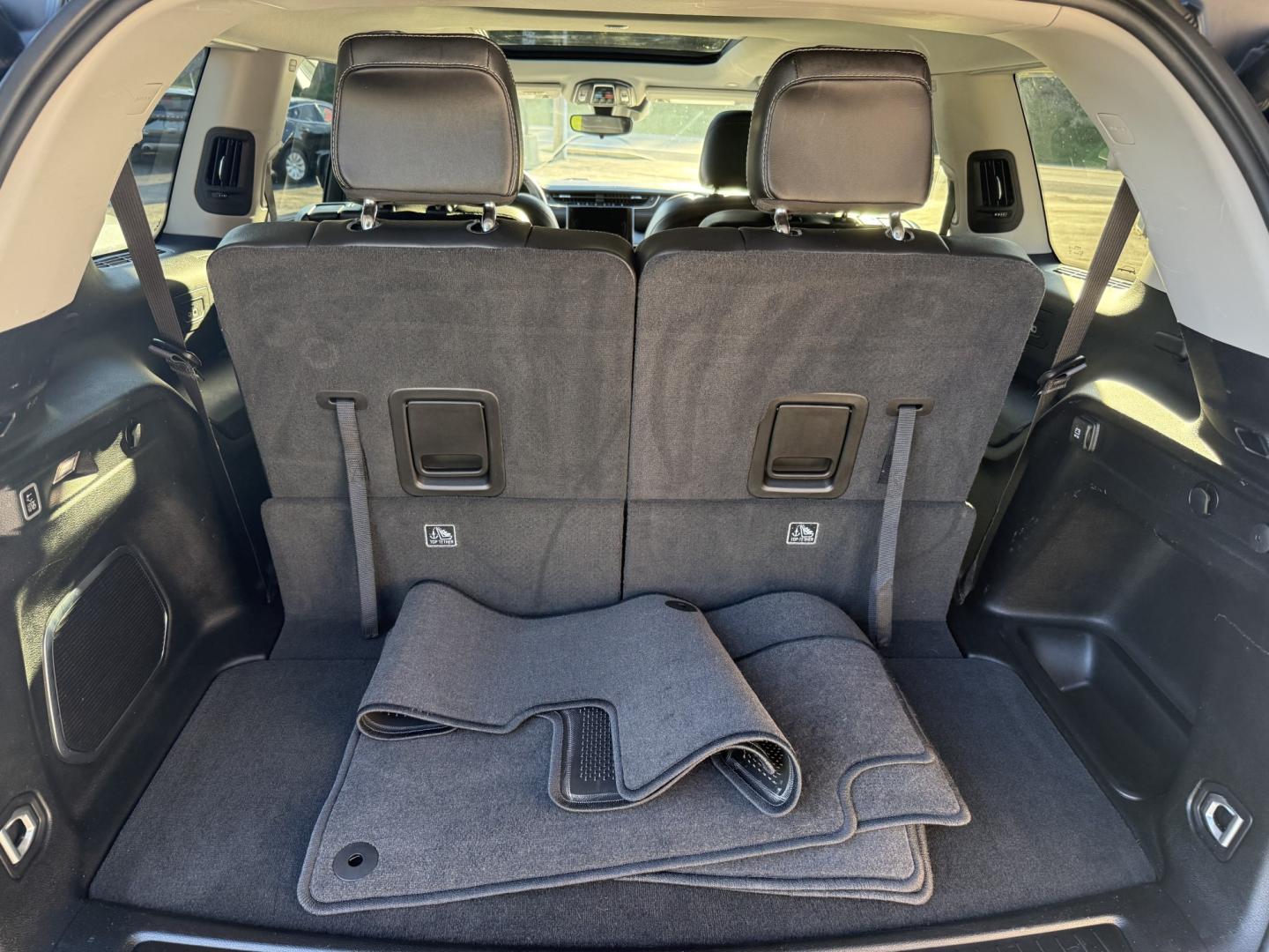2022 Black Jeep Grand Cherokee Limited 4WD (1C4RJKBG1N8) with an 3.6L V6 DOHC 24V engine, 8A transmission, located at 8464 Route 219, Brockway, PA, 15824, (814) 265-1330, 41.226871, -78.780518 - Sharp looking 2022 Jeep Grand Cherokee L Limited with V6, leather interior, power/heated front seats, quad seating, navigation, pano roof, back up camera, power rear hatch and much more. This Jeep is serviced up, new inspection, and comes with a warranty. Stop in and see the Morelli boys on this Jee- Photo#10