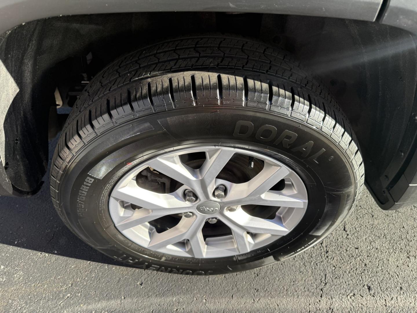 2022 Black Jeep Grand Cherokee Limited 4WD (1C4RJKBG1N8) with an 3.6L V6 DOHC 24V engine, 8A transmission, located at 8464 Route 219, Brockway, PA, 15824, (814) 265-1330, 41.226871, -78.780518 - Sharp looking 2022 Jeep Grand Cherokee L Limited with V6, leather interior, power/heated front seats, quad seating, navigation, pano roof, back up camera, power rear hatch and much more. This Jeep is serviced up, new inspection, and comes with a warranty. Stop in and see the Morelli boys on this Jee- Photo#12