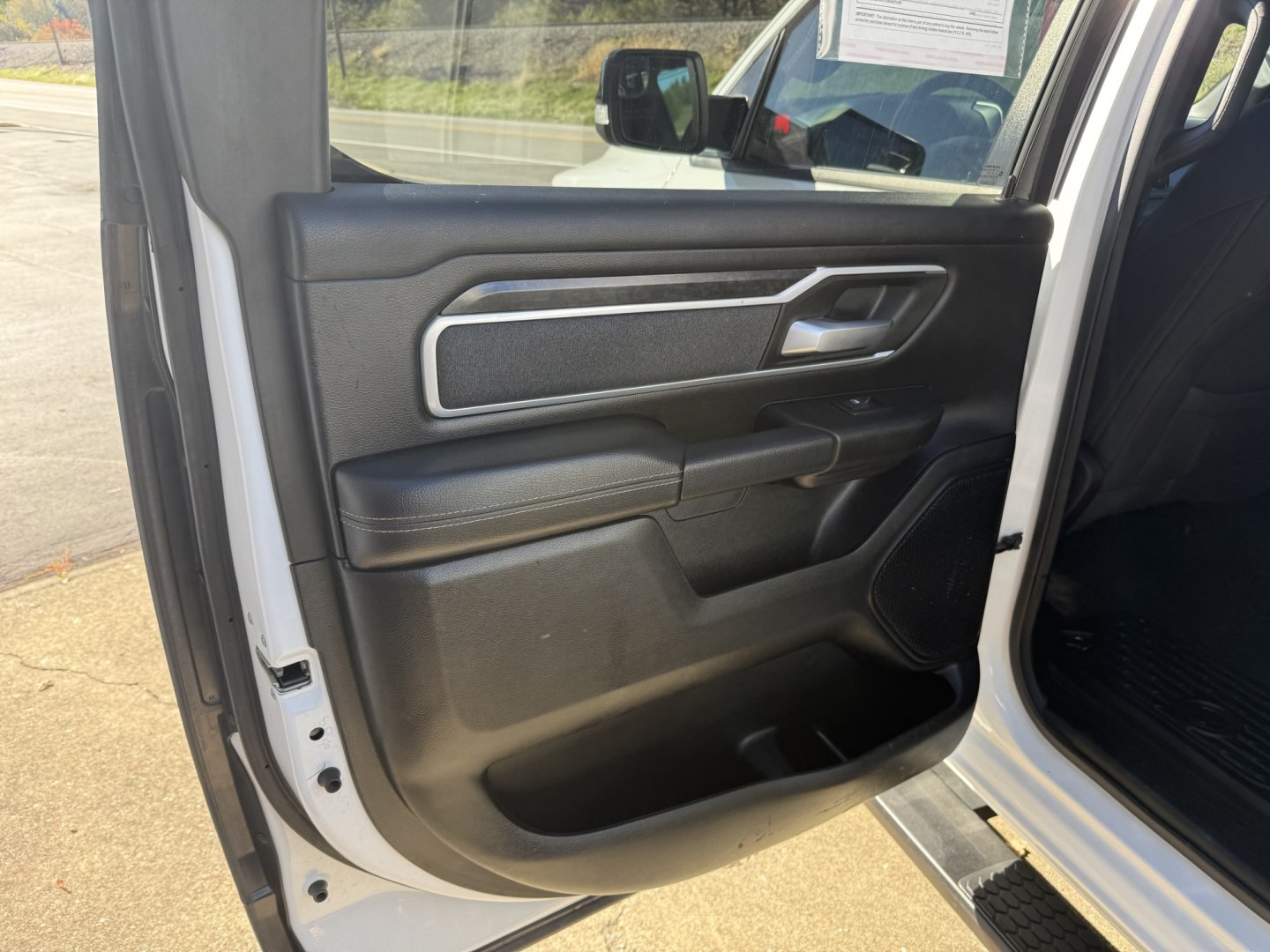 2022 White Ram 1500 Big Horn Crew Cab SWB 4WD (1C6SRFFT5NN) with an 5.7L V8 OHV 16V engine, 8A transmission, located at 8464 Route 219, Brockway, PA, 15824, (814) 265-1330, 41.226871, -78.780518 - Must see truck...Stop in today to check out this 2022 Ram 1500 Crew Cab Big horn 4x4 with Hemi motor, air condition, pwr/heated front seats, middle console, rear sliding window, big screen radio, factory hitch and much more. This truck is serviced, Pa-Inspected, and comes with a 12 month/12 mile war- Photo#8