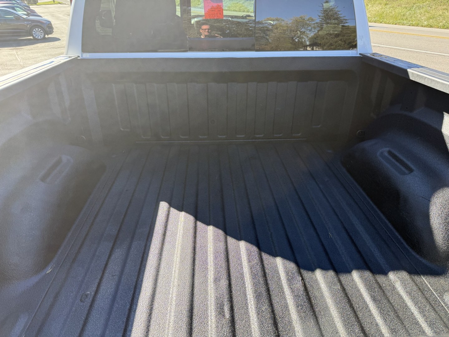 2022 White Ram 1500 Big Horn Crew Cab SWB 4WD (1C6SRFFT5NN) with an 5.7L V8 OHV 16V engine, 8A transmission, located at 8464 Route 219, Brockway, PA, 15824, (814) 265-1330, 41.226871, -78.780518 - Must see truck...Stop in today to check out this 2022 Ram 1500 Crew Cab Big horn 4x4 with Hemi motor, air condition, pwr/heated front seats, middle console, rear sliding window, big screen radio, factory hitch and much more. This truck is serviced, Pa-Inspected, and comes with a 12 month/12 mile war- Photo#11