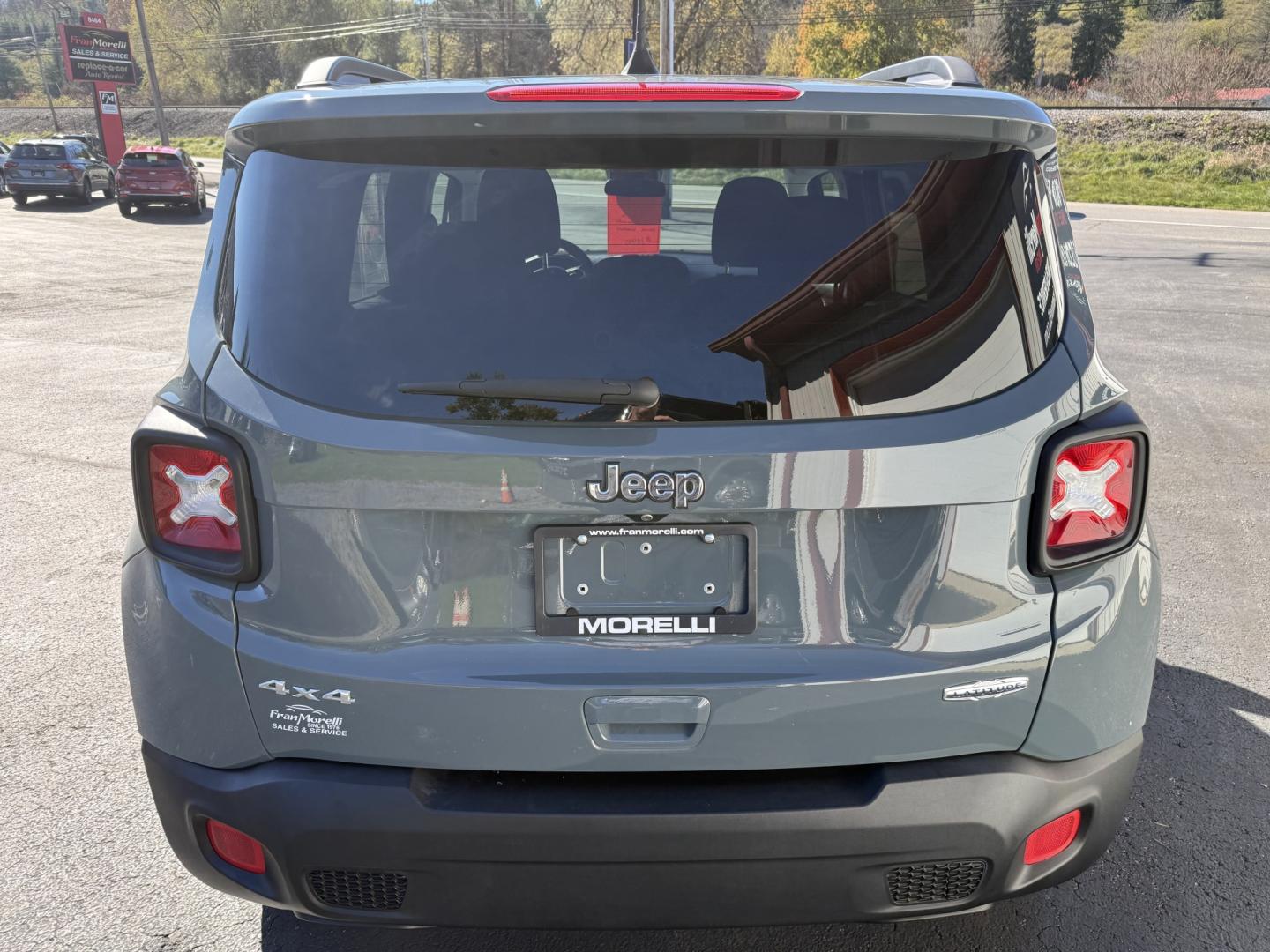 2018 Gray Jeep Renegade Latitude 4WD (ZACCJBBB2JP) with an 2.4L L4 DOHC 16V engine, 6M transmission, located at 8464 Route 219, Brockway, PA, 15824, (814) 265-1330, 41.226871, -78.780518 - Good looking and well taken care of 2018 Jeep Renegade Latitude pkg with 4x4, air condition, automatic transmission, factory alloys and ONLY 68000 miles. This Jeep is serviced up and ready to go.- Photo#7